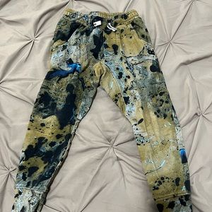 Munster kids sweats pants size 6 EUC